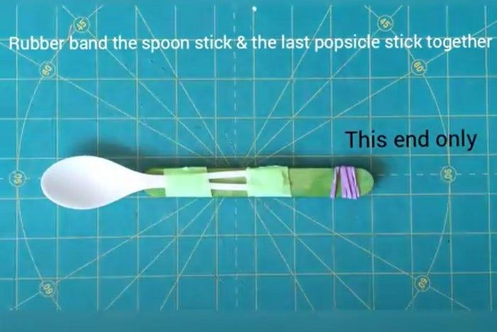 简单材料制作弹射器教程-第5张图片-趣作屋 简单材料制作弹射器教程-第5张图片-趣作屋