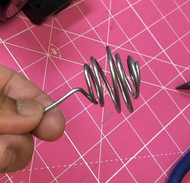 用猫粮罐头制作可爱迷你时钟教程-第7张图片-趣作屋