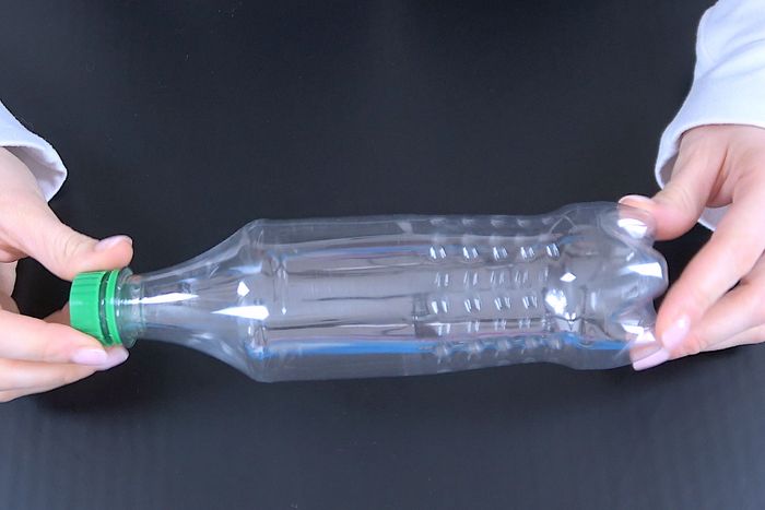 塑料瓶变废为宝：超简单3个生活小妙招-第2张图片-趣作屋