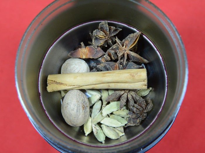 变废为宝：用毁掉的面团制作香料圣诞树装饰-第2张图片-趣作屋