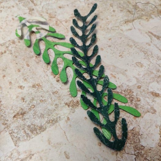 回收塑料制作环保圣诞花环教程-第16张图片-趣作屋 回收塑料制作环保圣诞花环教程-第16张图片-趣作屋