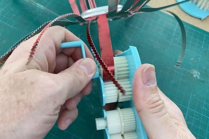 易拉罐DIY灯笼制作教程-第10张图片-趣作屋 易拉罐DIY灯笼制作教程-第10张图片-趣作屋