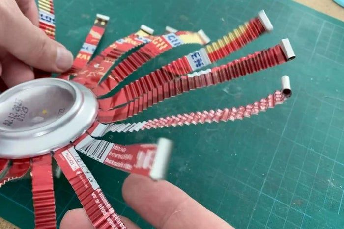 易拉罐DIY灯笼制作教程-第12张图片-趣作屋 易拉罐DIY灯笼制作教程-第12张图片-趣作屋