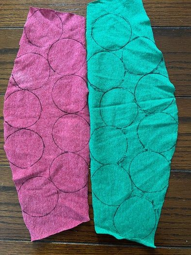 用旧T恤制作环保圣诞花环教程-第8张图片-趣作屋