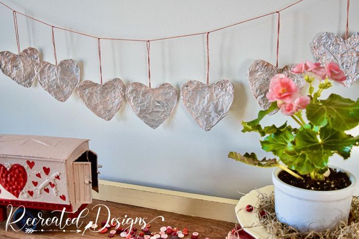 情人节手工爱心花环制作教程-第6张图片-趣作屋 情人节手工爱心花环制作教程-第6张图片-趣作屋