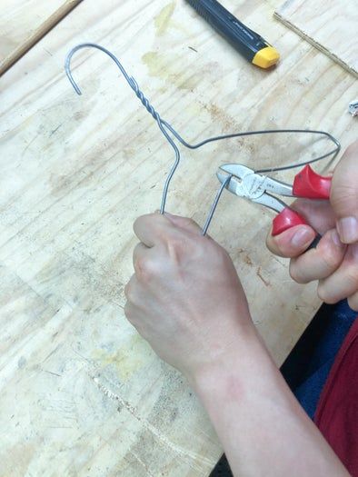 用回收材料制作创意圣诞仙人掌装饰树教程-第5张图片-趣作屋