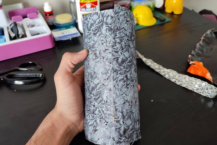 废旧布料和罐头变身创意笔筒教程-第14张图片-趣作屋 废旧布料和罐头变身创意笔筒教程-第14张图片-趣作屋