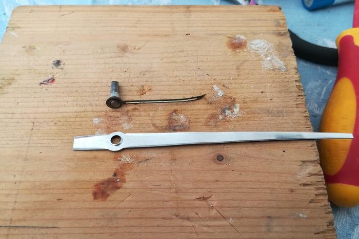 如何用旧闹钟改造无噪音电池闹钟-第19张图片-趣作屋