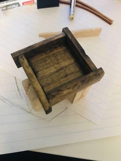 如何用废木料制作可爱又实用的骰子托盘-第11张图片-趣作屋