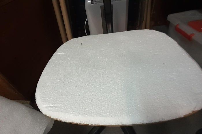 旧物改造:用垃圾堆里的材料翻新旋转椅-第4张图片-趣作屋 旧物改造:用垃圾堆里的材料翻新旋转椅-第4张图片-趣作屋