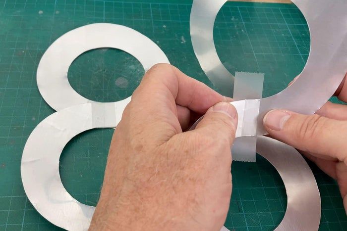 用饮料罐制作户外风动螺旋装饰教程-第11张图片-趣作屋 用饮料罐制作户外风动螺旋装饰教程-第11张图片-趣作屋