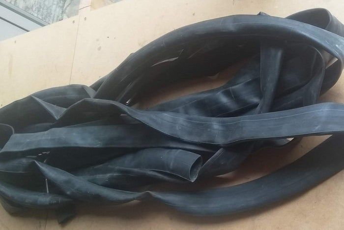 废旧自行车内胎制作拉链包教程-第4张图片-趣作屋 废旧自行车内胎制作拉链包教程-第4张图片-趣作屋