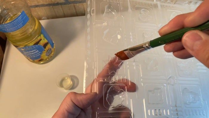 废旧巧克力日历模具改造石膏装饰品教程-第4张图片-趣作屋