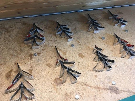 用饮料罐制作迷你森林装饰树教程-第16张图片-趣作屋 用饮料罐制作迷你森林装饰树教程-第16张图片-趣作屋