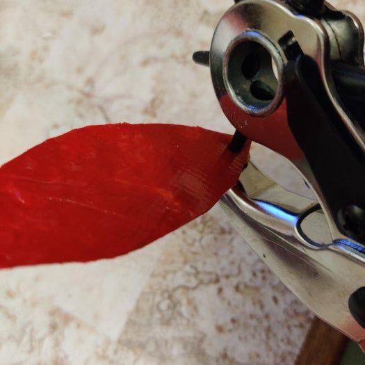 回收塑料制作环保圣诞花环教程-第18张图片-趣作屋 回收塑料制作环保圣诞花环教程-第18张图片-趣作屋