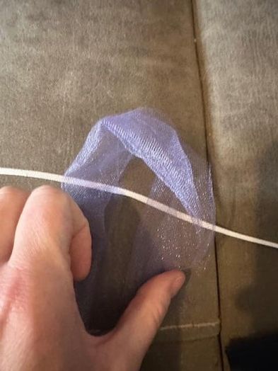 用坏灯泡做电影风格的圣诞装饰品-第7张图片-趣作屋 用坏灯泡做电影风格的圣诞装饰品-第7张图片-趣作屋