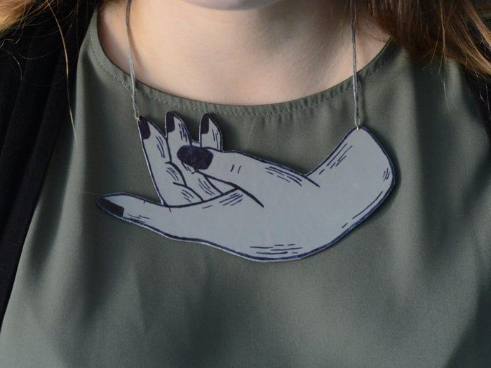 废旧笔记本变身时尚皮革配饰教程-第23张图片-趣作屋