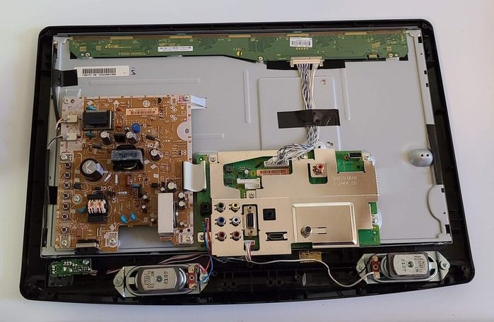 用废旧电子设备制作厨房装饰瓷砖的环保教程-第6张图片-趣作屋 用废旧电子设备制作厨房装饰瓷砖的环保教程-第6张图片-趣作屋