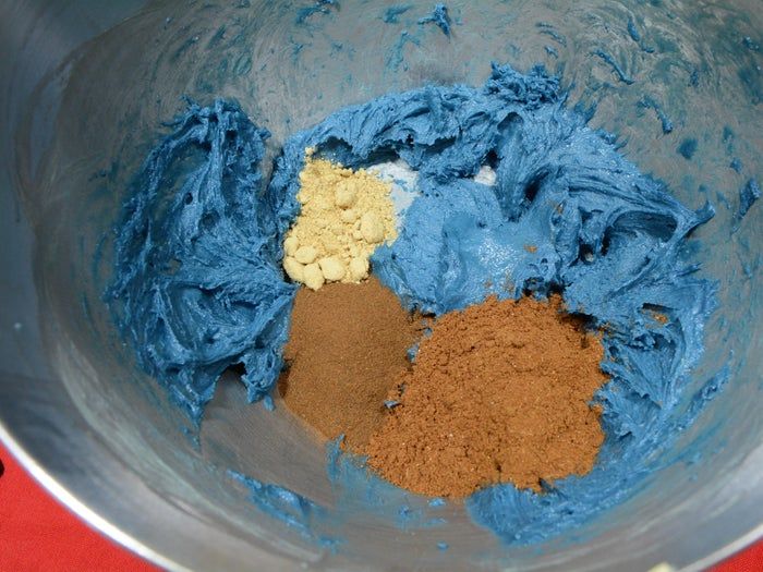 变废为宝：用毁掉的面团制作香料圣诞树装饰-第6张图片-趣作屋