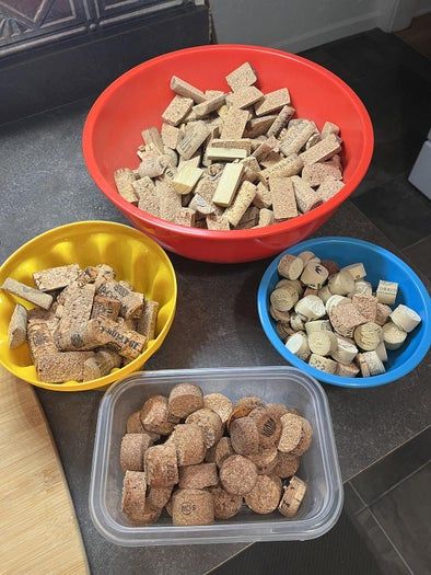 用酒瓶塞DIY墙面装饰品教程-第3张图片-趣作屋