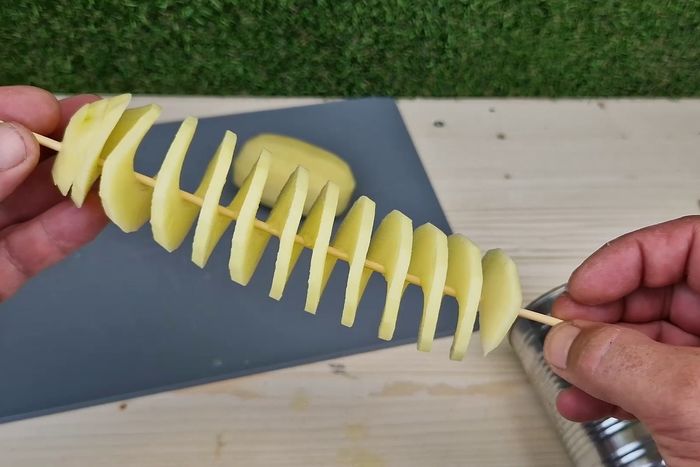 用回收材料自制螺旋土豆切割器教程-第2张图片-趣作屋