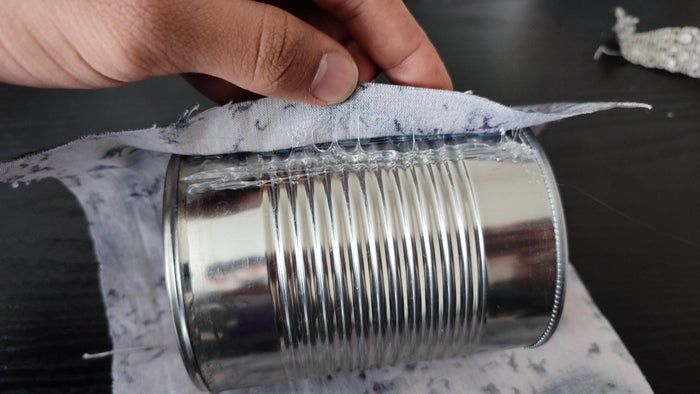 废旧布料和罐头变身创意笔筒教程-第11张图片-趣作屋 废旧布料和罐头变身创意笔筒教程-第11张图片-趣作屋