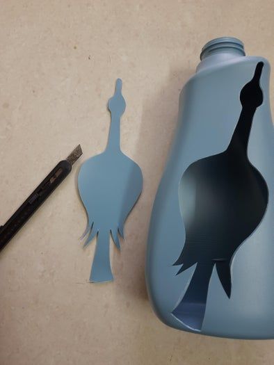 利用废旧塑料瓶制作可爱小鸭子教程-第5张图片-趣作屋