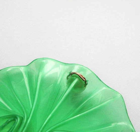 用塑料瓶制作环保胸针的超简单教程-第14张图片-趣作屋 用塑料瓶制作环保胸针的超简单教程-第14张图片-趣作屋