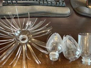 塑料瓶变废为宝：简单几步做出美丽花朵装饰-第11张图片-趣作屋