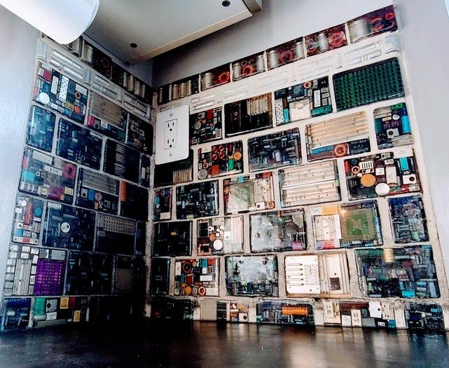 用废旧电子设备制作厨房装饰瓷砖的环保教程-第1张图片-趣作屋 用废旧电子设备制作厨房装饰瓷砖的环保教程-第1张图片-趣作屋