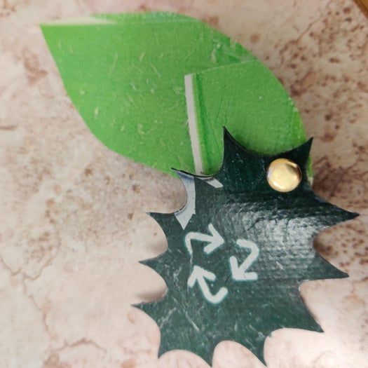 回收塑料制作环保圣诞花环教程-第23张图片-趣作屋 回收塑料制作环保圣诞花环教程-第23张图片-趣作屋