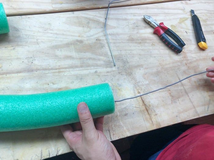 用回收材料制作创意圣诞仙人掌装饰树教程-第7张图片-趣作屋