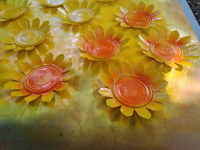 用猫粮罐头制作防水向日葵装饰品教程-第13张图片-趣作屋