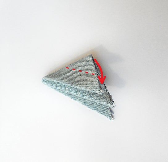 用旧牛仔布制作和平鸽胸针的折纸灵感教程-第11张图片-趣作屋