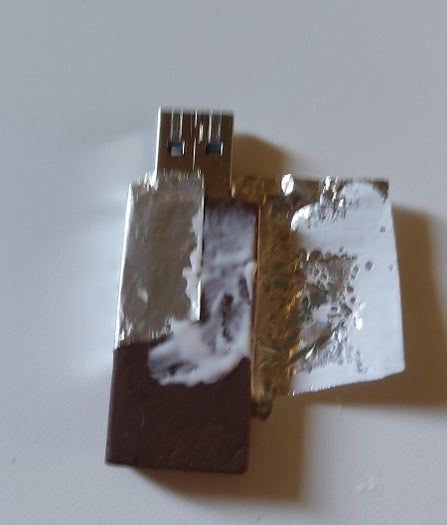 将U盘改造成迷你巧克力钥匙扣教程-第17张图片-趣作屋 将U盘改造成迷你巧克力钥匙扣教程-第17张图片-趣作屋