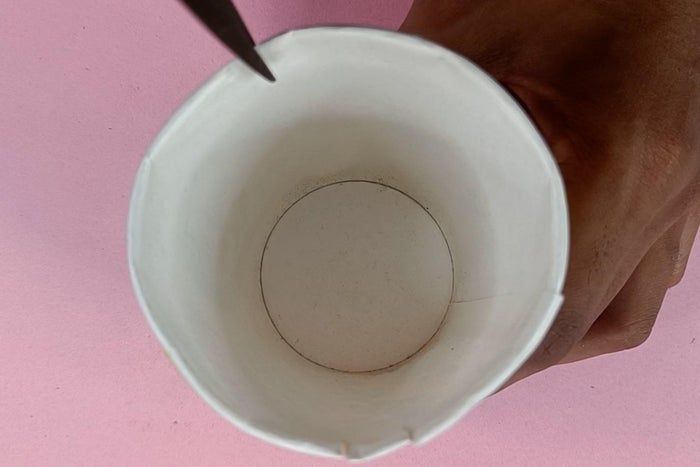 简单又有趣的橡皮筋驱动移动玩具制作教程-第10张图片-趣作屋 简单又有趣的橡皮筋驱动移动玩具制作教程-第10张图片-趣作屋