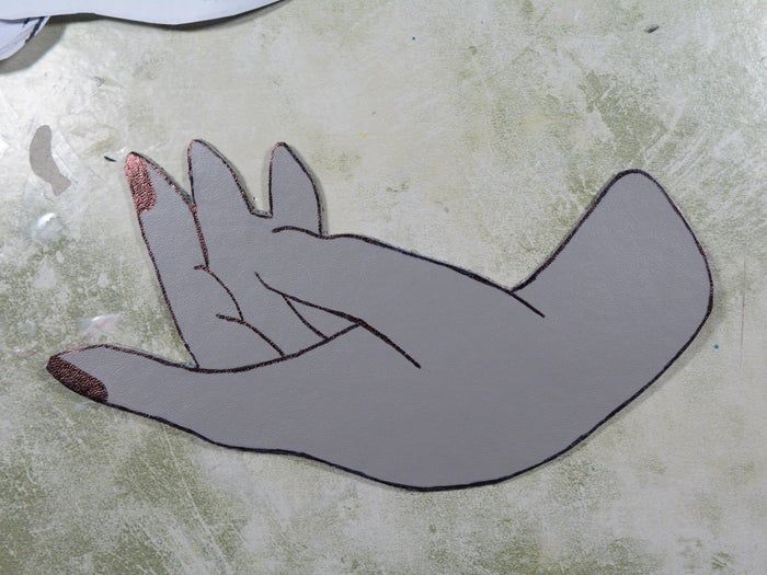 废旧笔记本变身时尚皮革配饰教程-第29张图片-趣作屋