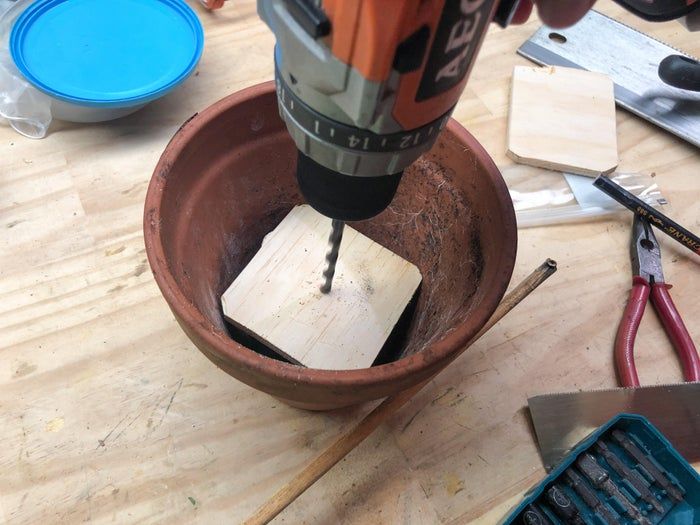 用回收材料制作创意圣诞仙人掌装饰树教程-第20张图片-趣作屋