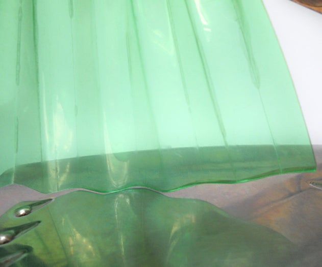 用塑料瓶制作环保胸针的超简单教程-第7张图片-趣作屋 用塑料瓶制作环保胸针的超简单教程-第7张图片-趣作屋