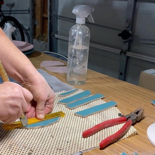 用回收材料制作低成本马赛克艺术品教程-第17张图片-趣作屋