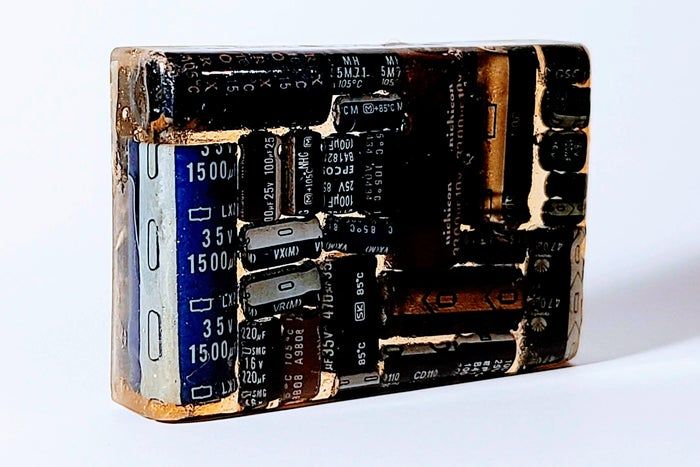 用废旧电子设备制作厨房装饰瓷砖的环保教程-第13张图片-趣作屋 用废旧电子设备制作厨房装饰瓷砖的环保教程-第13张图片-趣作屋