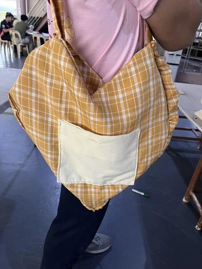 旧校服变身时髦托特包，环保手工DIY教程-第1张图片-趣作屋