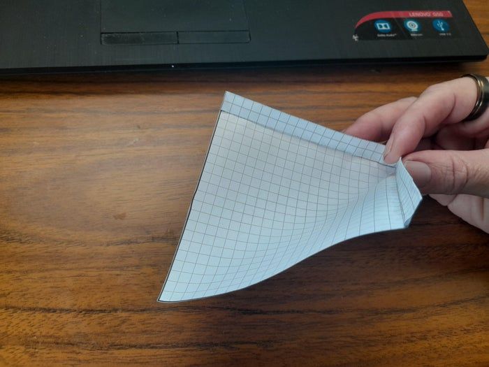 手工制作纸滑翔器教程，简单又有趣的DIY飞行玩具-第12张图片-趣作屋