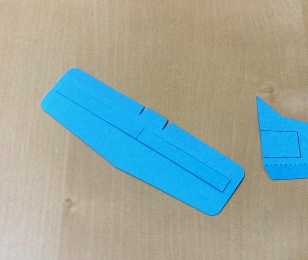 手工折纸滑翔机制作教程:零基础也能轻松上手-第12张图片-趣作屋 手工折纸滑翔机制作教程:零基础也能轻松上手-第12张图片-趣作屋