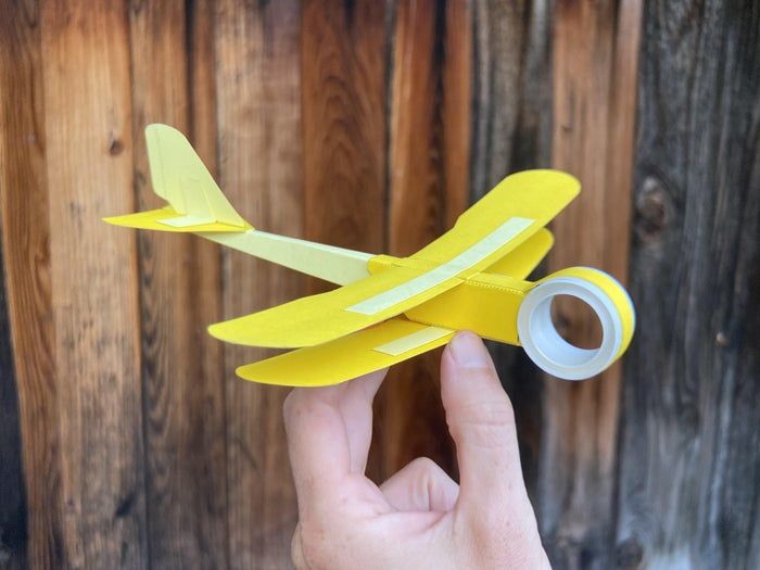 用废品动手做滑翔机，轻松搞定趣味手工制作-第1张图片-趣作屋