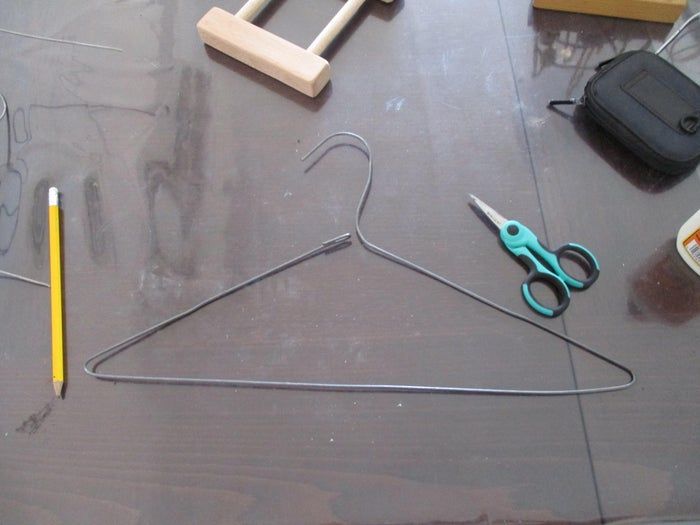 旧衣架变儿童益智玩具,低成本手工制作教程-第13张图片-趣作屋 旧衣架变儿童益智玩具,低成本手工制作教程-第13张图片-趣作屋