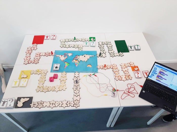 专为智力障碍人士设计的桌游《失落的大陆》自制教程-第1张图片-趣作屋