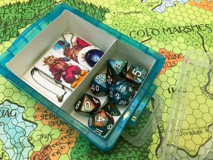 低成本自制桌游新手礼包教程，含骰子收纳盒和可擦写立牌-第1张图片-趣作屋