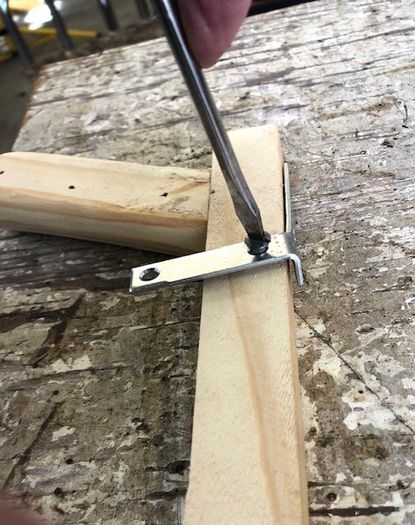 不用焊接的橡皮筋枪手工制作教程-第12张图片-趣作屋