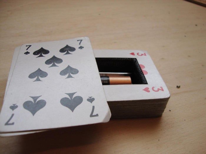 DIY带孔卡片包教程：隐藏备用现金的好方法-第4张图片-趣作屋